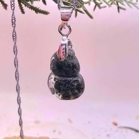 Beautiful Nature Green Phantom Quartz Carved Blessing Gourd Pendant Necklace - Picture 4 of 10